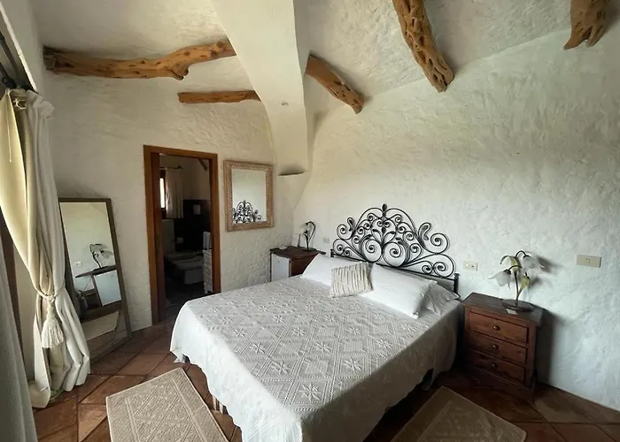 Aurora فندق مبيت وإفطار أرتْساكينا